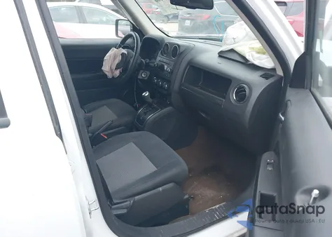 2016 Jeep Patriot Latitude z USA, uszkodzony, nr VIN 1C4NJRFB9GD638072